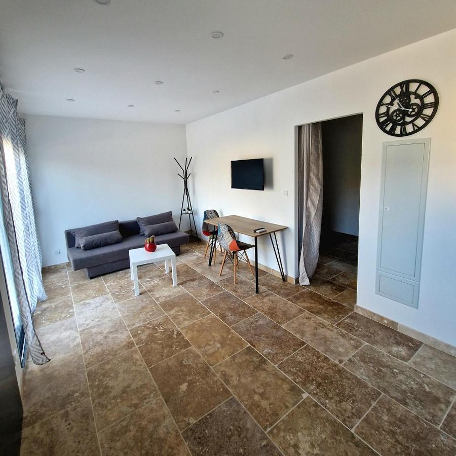 Ferienwohnung Plages Et Terres Bessan Exterior foto